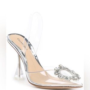 NWT Gianni Bini Vivyee Clear Rhinestone Pointed Pumps
